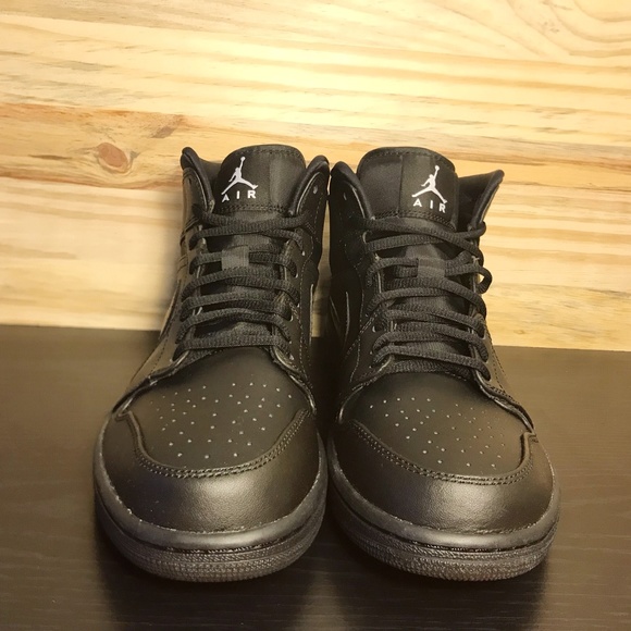 aj1 mid mens